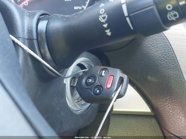 Subaru Outback 2.5i Image 8