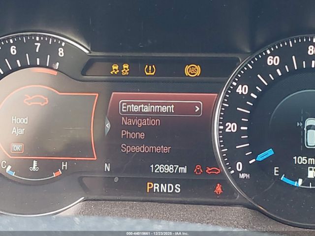 Ford Explorer Platinum Image 10