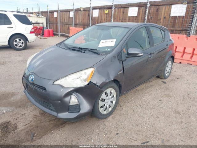 Toyota Prius c Two Image 5