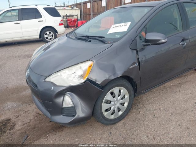 Toyota Prius c Two Image 6