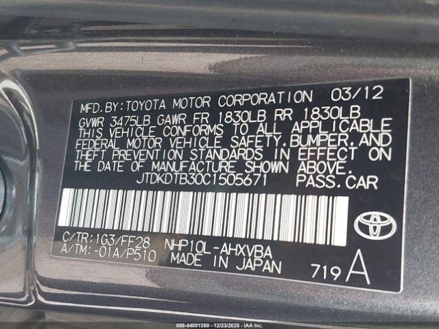 Toyota Prius c Two Image 12