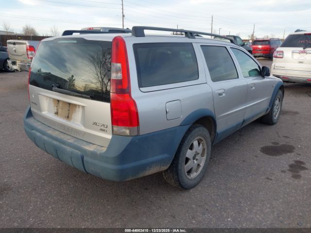 Volvo XC70 2.5t Image 8