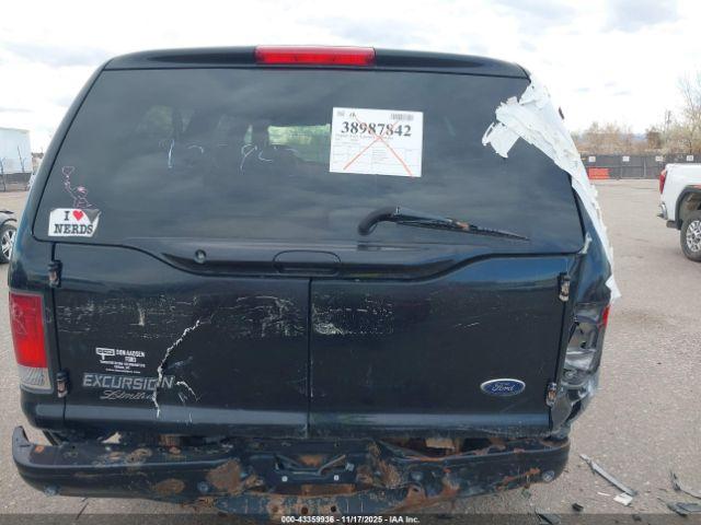 Ford Excursion Limited Image 16