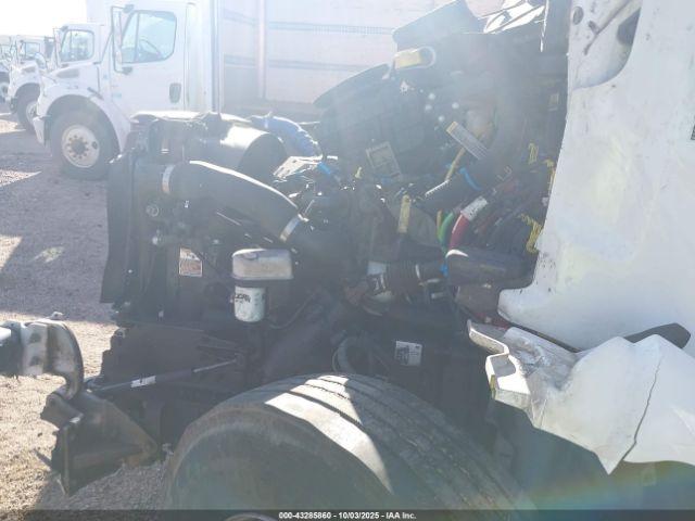 Kenworth T280 Image 6