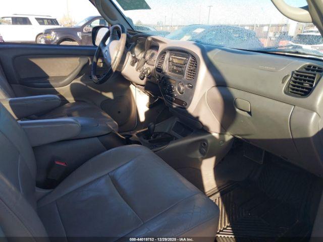 Toyota Sequoia Sr5 V8 Image 9