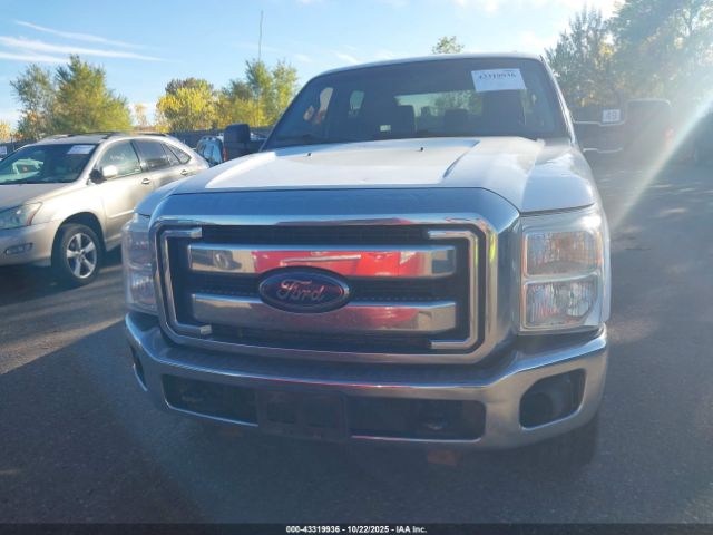 Ford F-250 Xlt Image 12