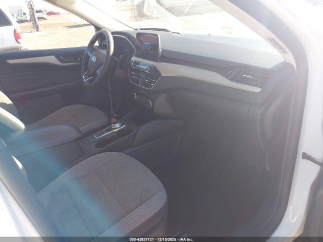 Ford Escape Se Image 6