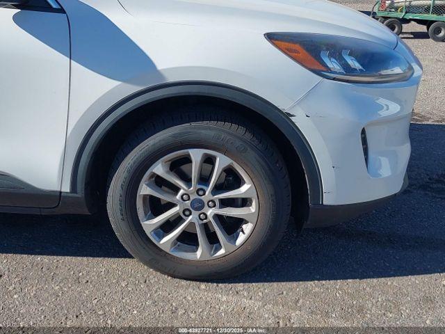 Ford Escape Se Image 2