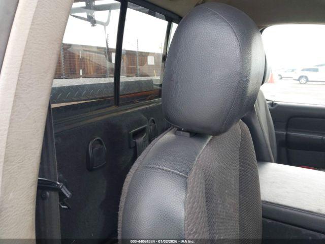 Dodge Ram 1500 St Image 2