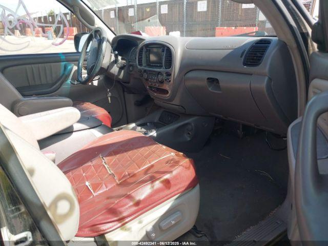 Toyota Sequoia Limited V8 Image 6