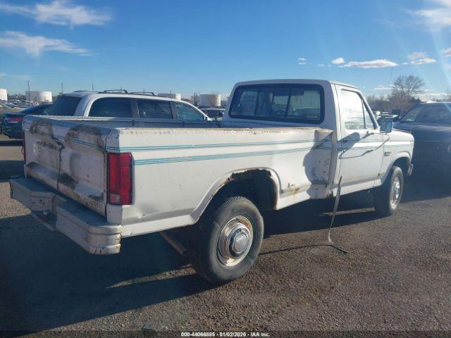 Ford F-250 Image 5