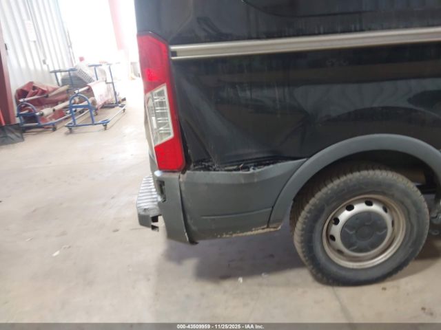 Ford Transit Image 4