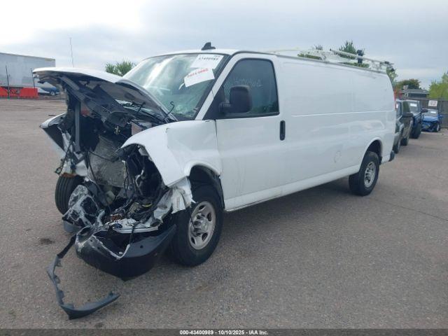 Chevrolet Express Rwd 3500 Extended Wheelbase Wt Image 8