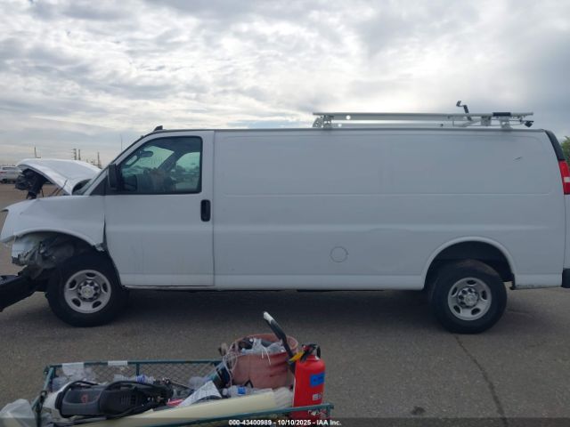 Chevrolet Express Rwd 3500 Extended Wheelbase Wt Image 11