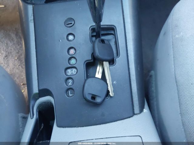 Toyota RAV4 Image 16