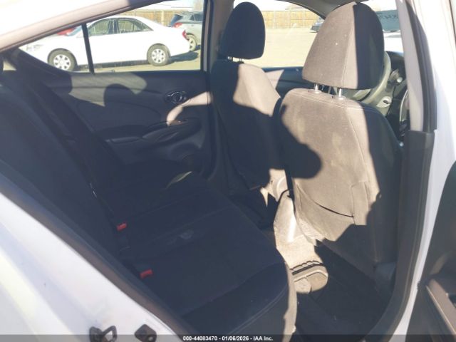 Nissan Versa 1.6 Sv Image 2