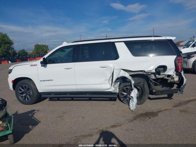 Chevrolet Suburban 4wd Z71 Image 6