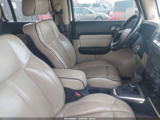 HUMMER H3 Suv Image 4