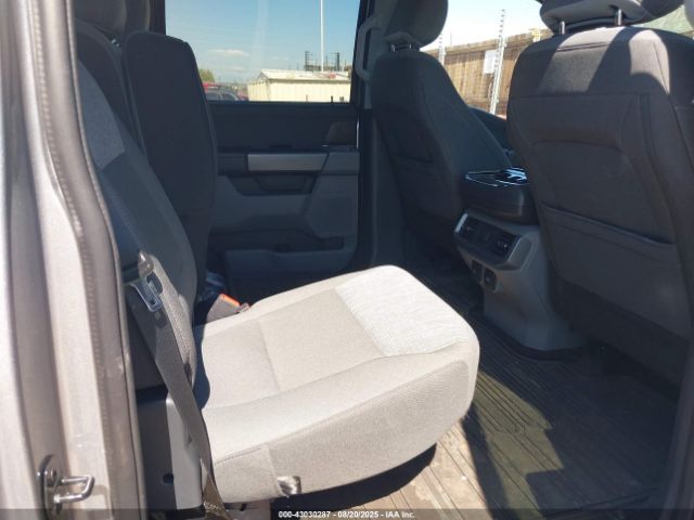 Ford F-150 Xlt Image 2