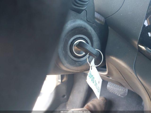 Chevrolet Spark 1lt Cvt Image 7