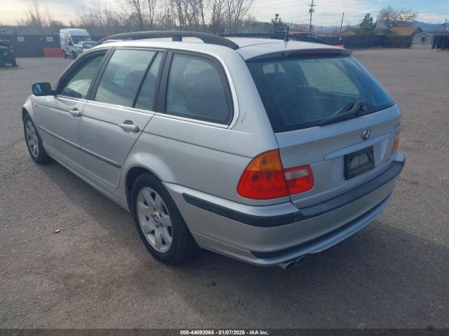 BMW 3 Series Image 10