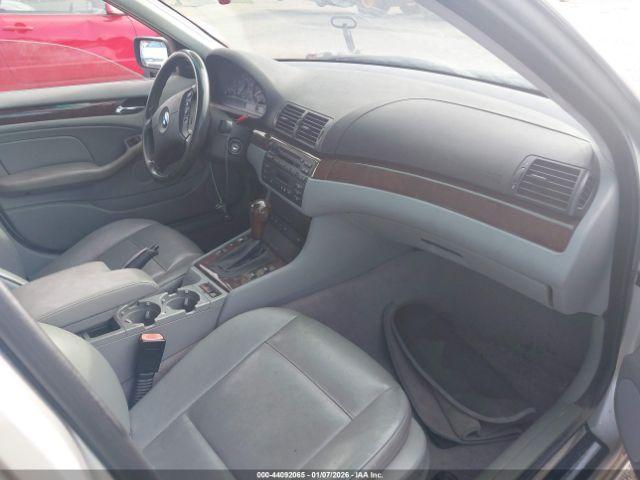 BMW 3 Series Image 8