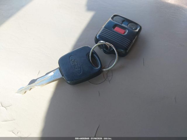 Ford Expedition Xlt Image 8