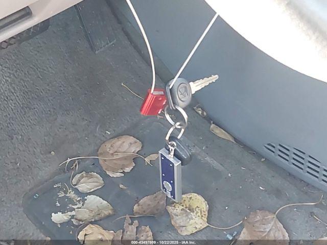 Saturn Vue 4 Cyl Image 11