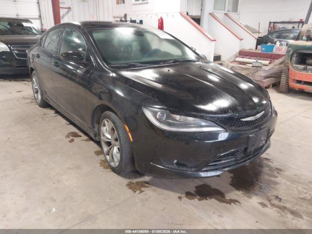  Salvage Chrysler 200