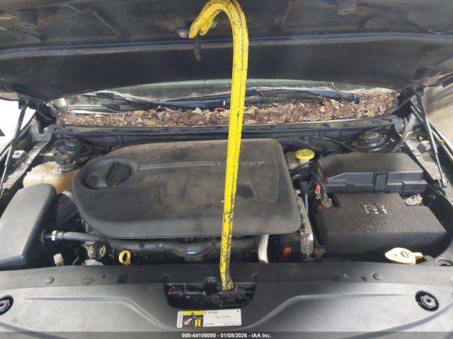 Chrysler 200 S Image 5