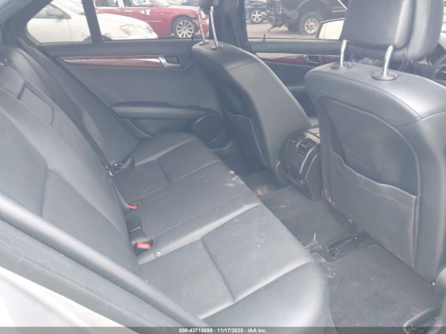 Mercedes-Benz C-Class Sport 4matic Image 9