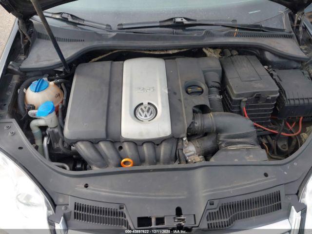 Volkswagen Jetta S Image 3