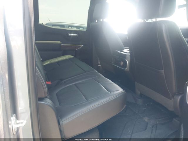 Chevrolet Silverado 1500 High Country Image 10