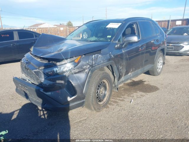 Toyota RAV4 Le Image 9