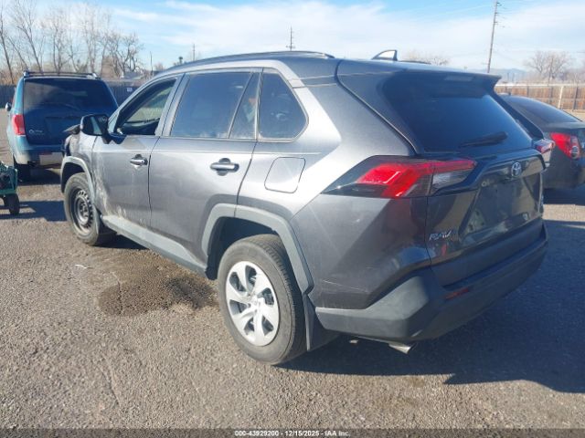 Toyota RAV4 Le Image 10