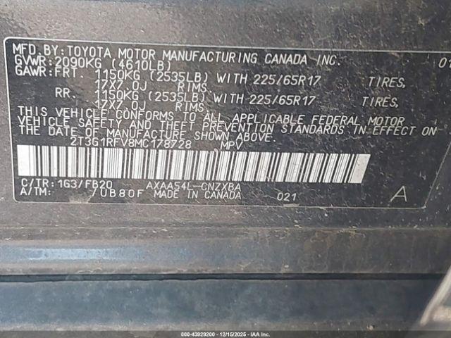 Toyota RAV4 Le Image 11