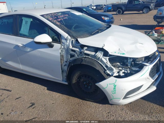 Chevrolet Cruze Ls Auto Image 15