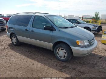  Salvage Toyota Sienna