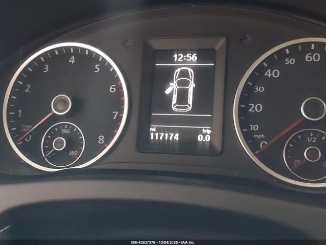 Volkswagen Tiguan S Image 6