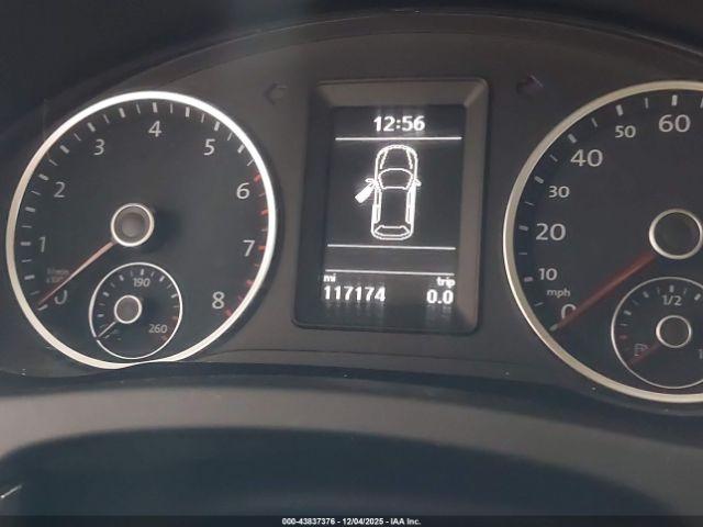 Volkswagen Tiguan S Image 6