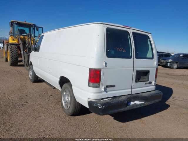 Ford E-150 Image 5