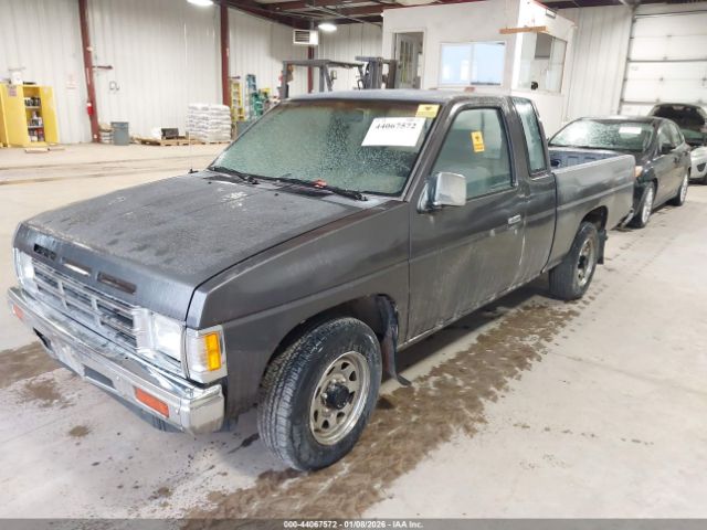 Nissan Truck King Cab Image 2