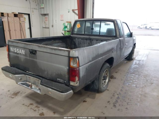 Nissan Truck King Cab Image 5