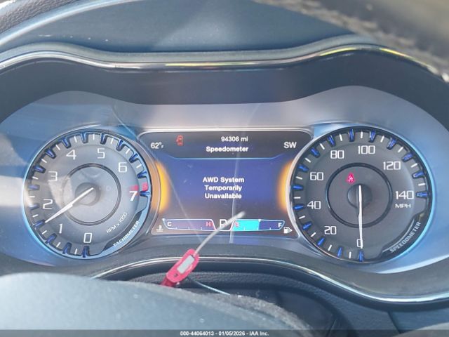 Chrysler 200 S Image 3