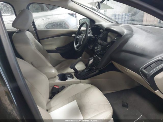 Ford Focus Electric Image 12